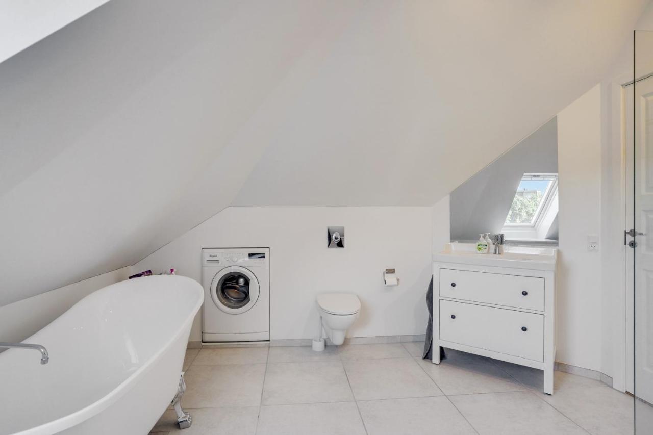 Bath Tub Penthouse In The City Aalborg Exterior foto